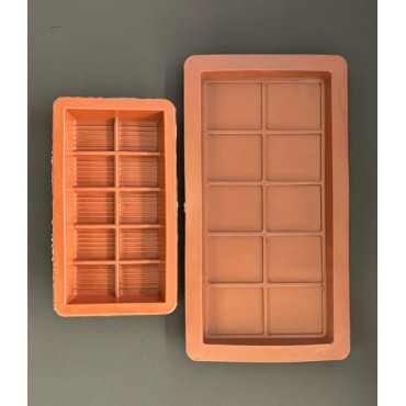 2 модельные формы для шоколада