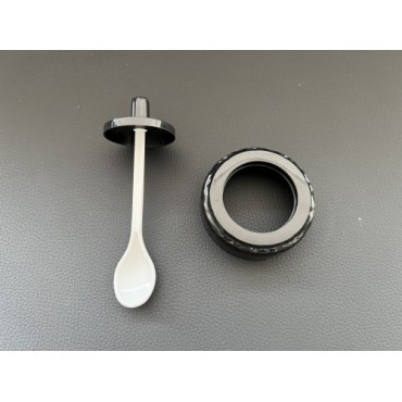 Крышка банки с ложкой