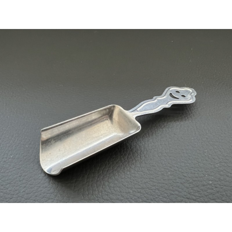 Форма для резки лопаты