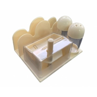 Салфетка, подставка для специй и зубочистка