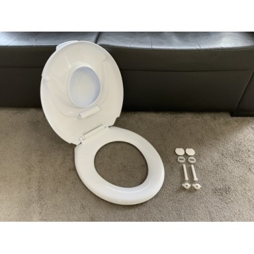 Чехол на сиденье в шкафу