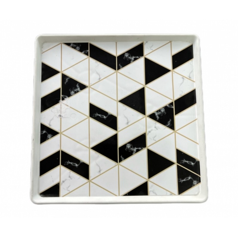 Квадратный журнальный столик