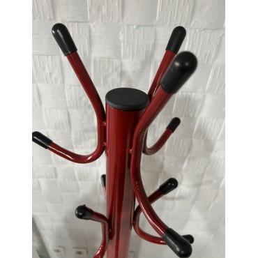 Вешалка для пальто на пьедестале