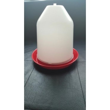 Бутылка для воды емкостью 5 л для птицы